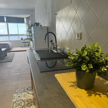 Ocean Panorama Apartment *