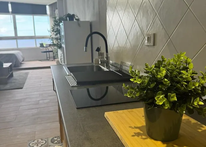 Ocean Panorama Apartment *